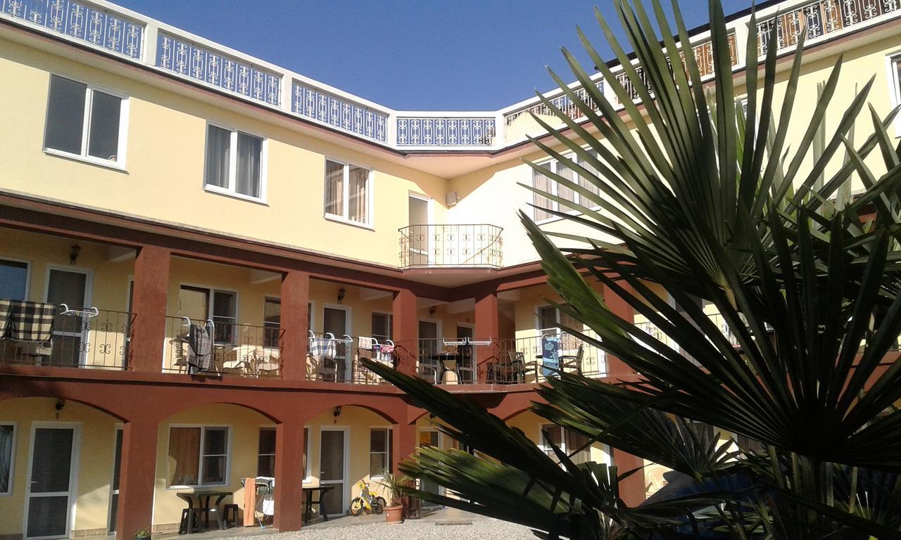 Guest House Amra New Athos Buitenkant foto