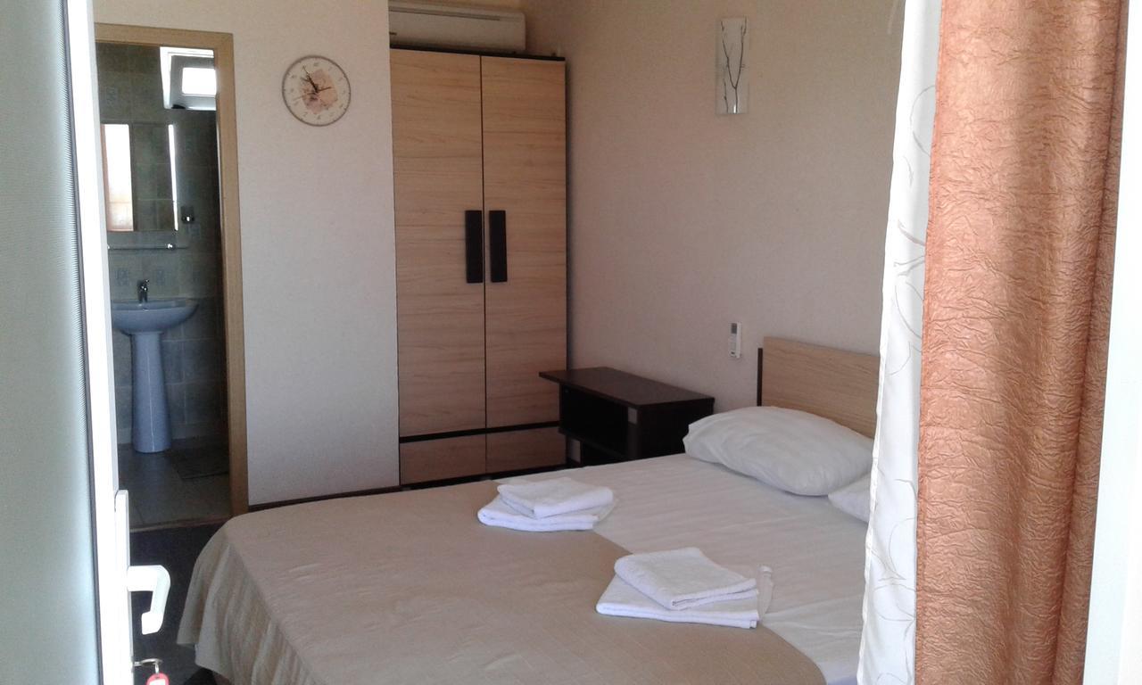 Guest House Amra New Athos Buitenkant foto
